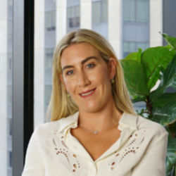Georgina Harvey headshot