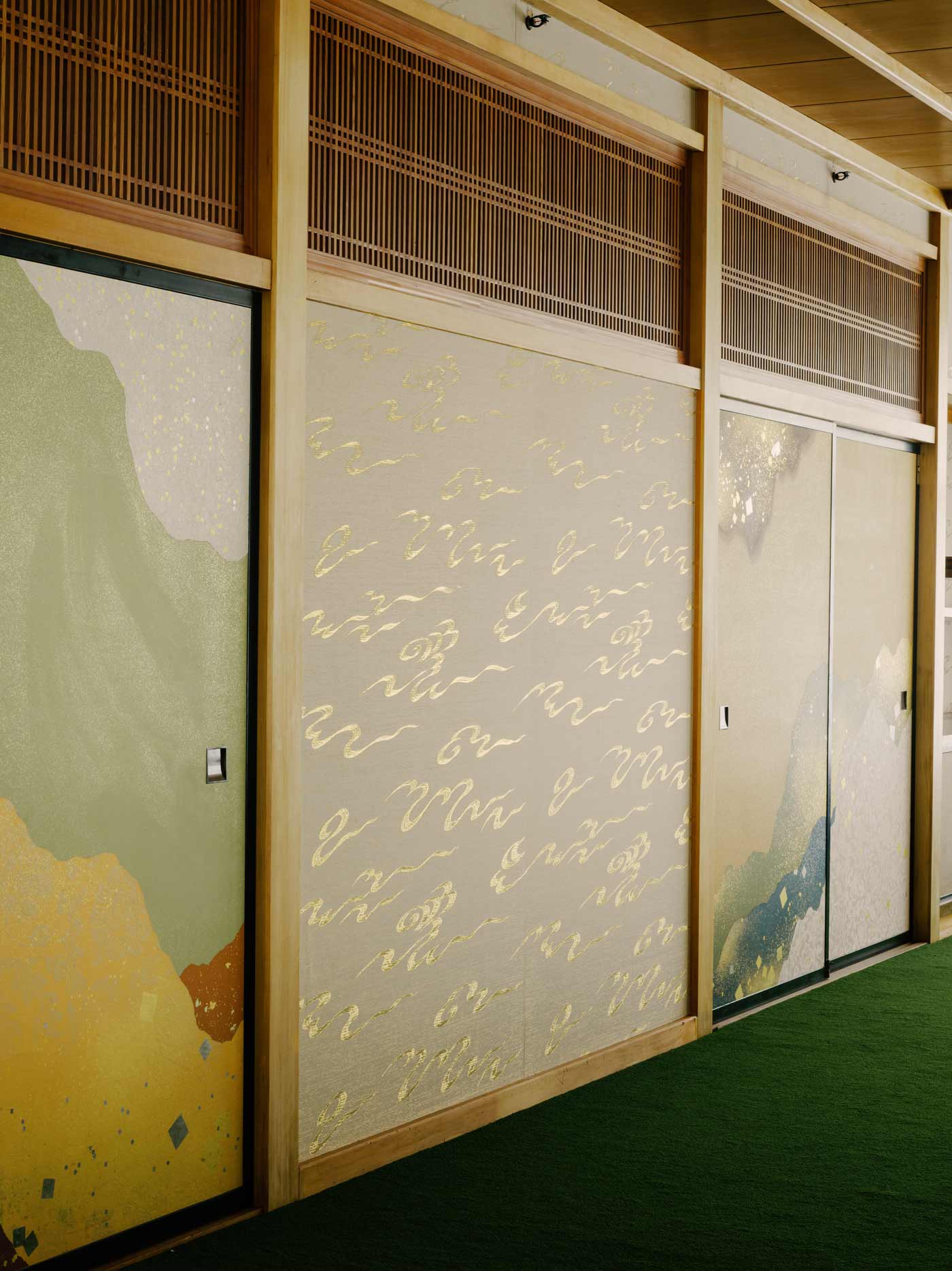 The handpainted fusuma (sliding doors) by Japanese artist Ken Jiro. 